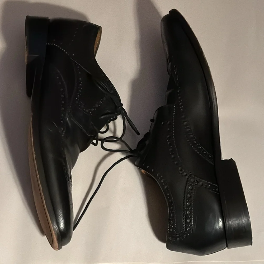 Cole Haan black leather wing tip lace up‎ dress shoes style C07964 9 1/2M